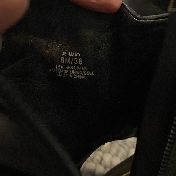 Jessica Simpson heeled bootie with toe cutout. - Picture 3 of 3